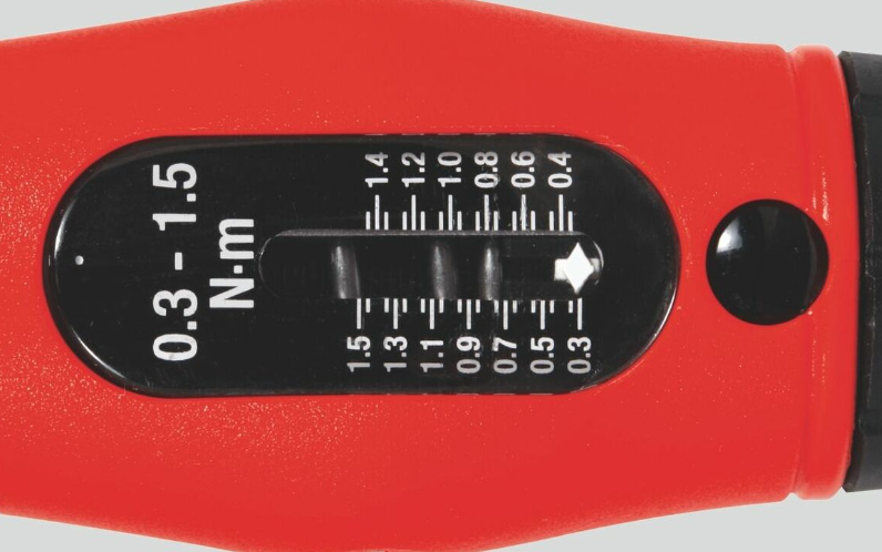 스케일 150cNm의 토크 드라이버 (Torque screwdriver with scale 150 cNm)