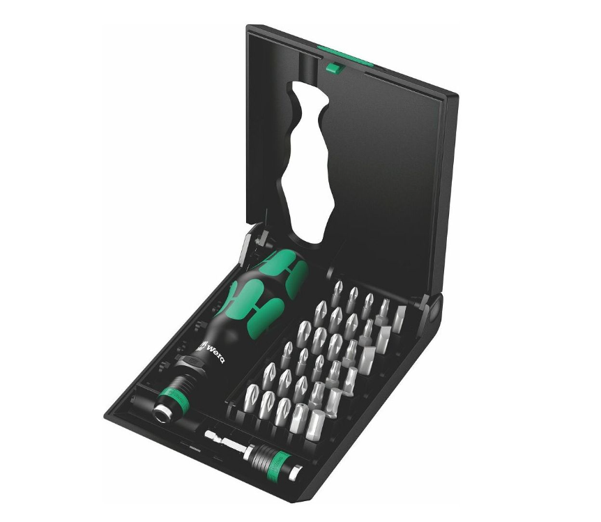 구동공구로 세팅된 비트 32개 M (Bits set with drive tool 32 pieces M)